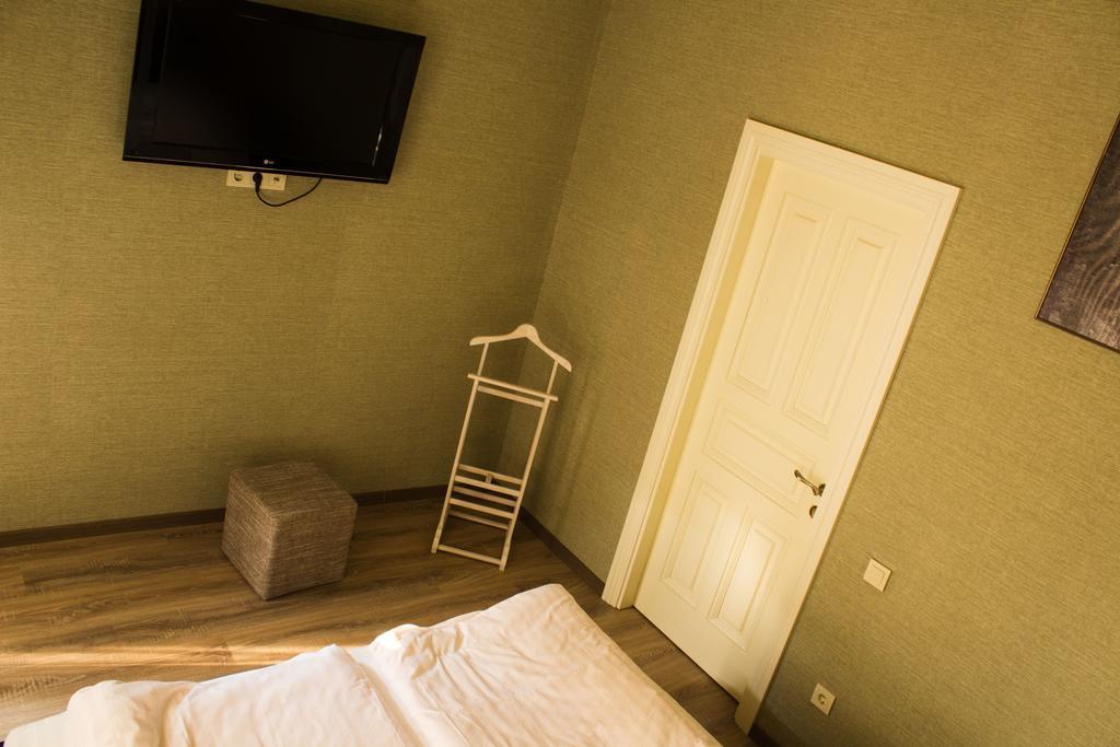 Hostel Q ,15 Хв До Жд Вокзалу Lviv Room photo